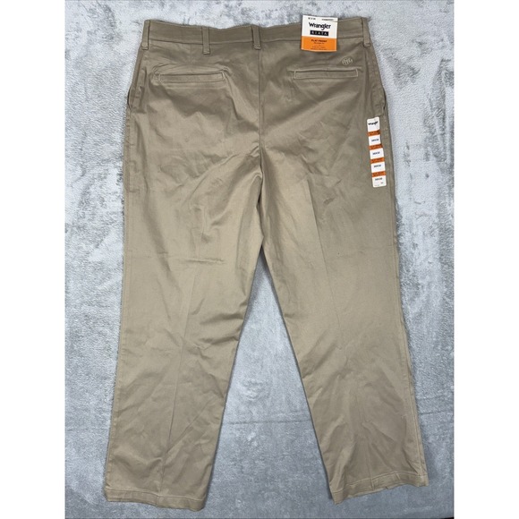 Men's‎ Wrangler Riata Chino Pants, 38 x 30, 100% Cotton, Khaki / Tan / Beige - Picture 4 of 5